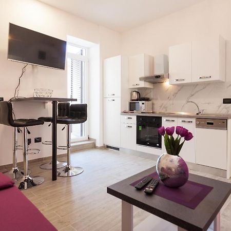 Apartment Toni Pula Bagian luar foto
